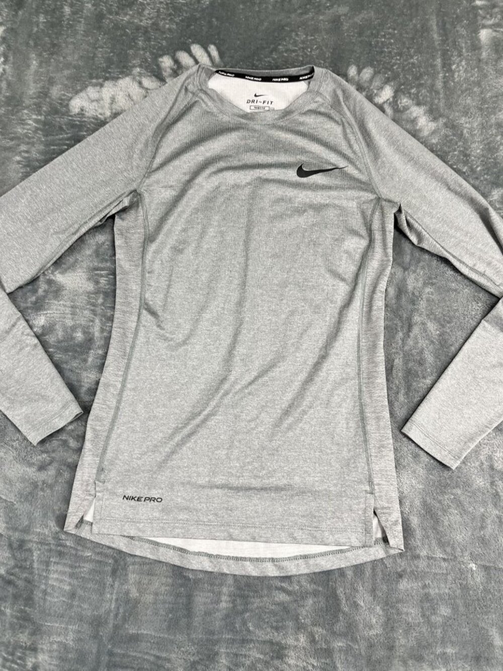 Nike Pro Dri-Fit Long Sleeve Shirt Tight Fit Gray Small Mens Athletic Top